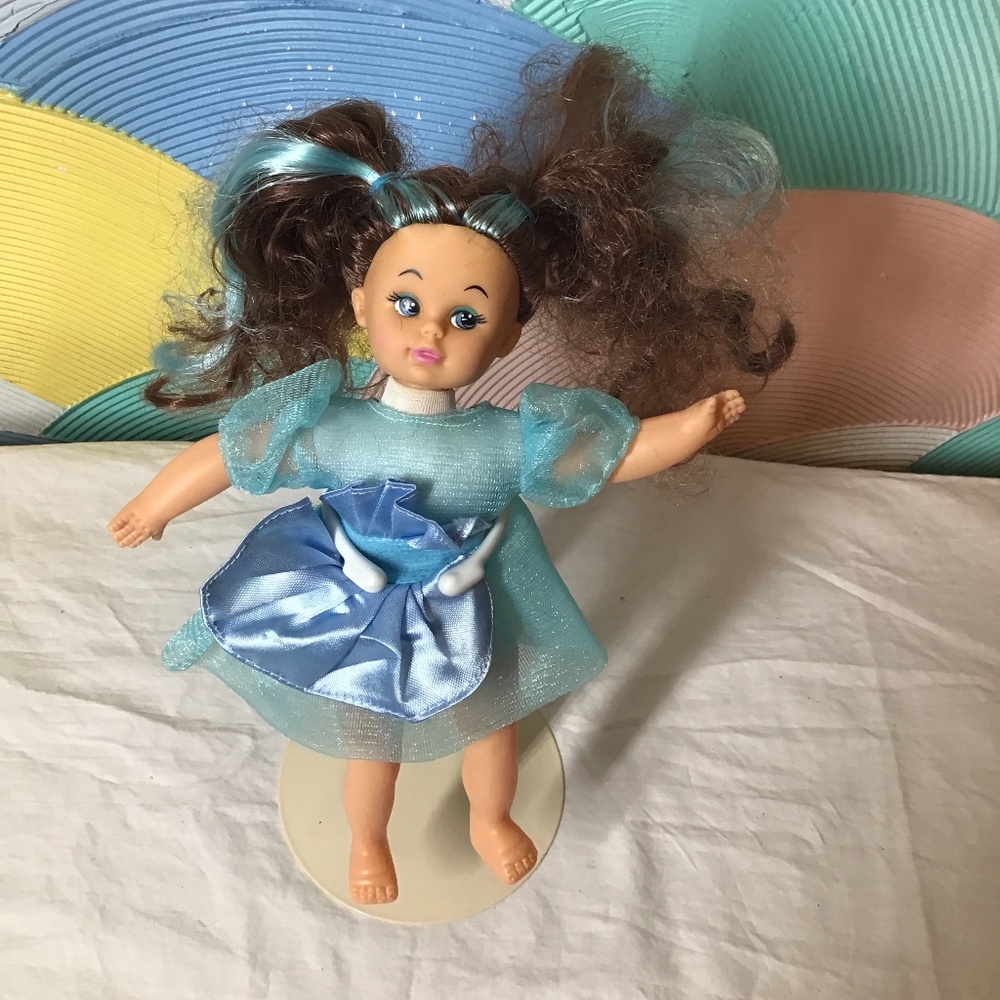 Precious little angel doll blue highlight pigtails, nice dress